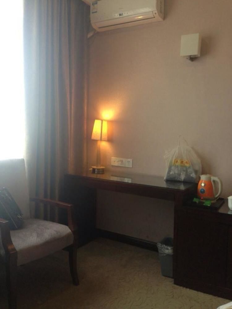 Chengdu Ronghome Hotel Thành Đô Ngoại thất bức ảnh