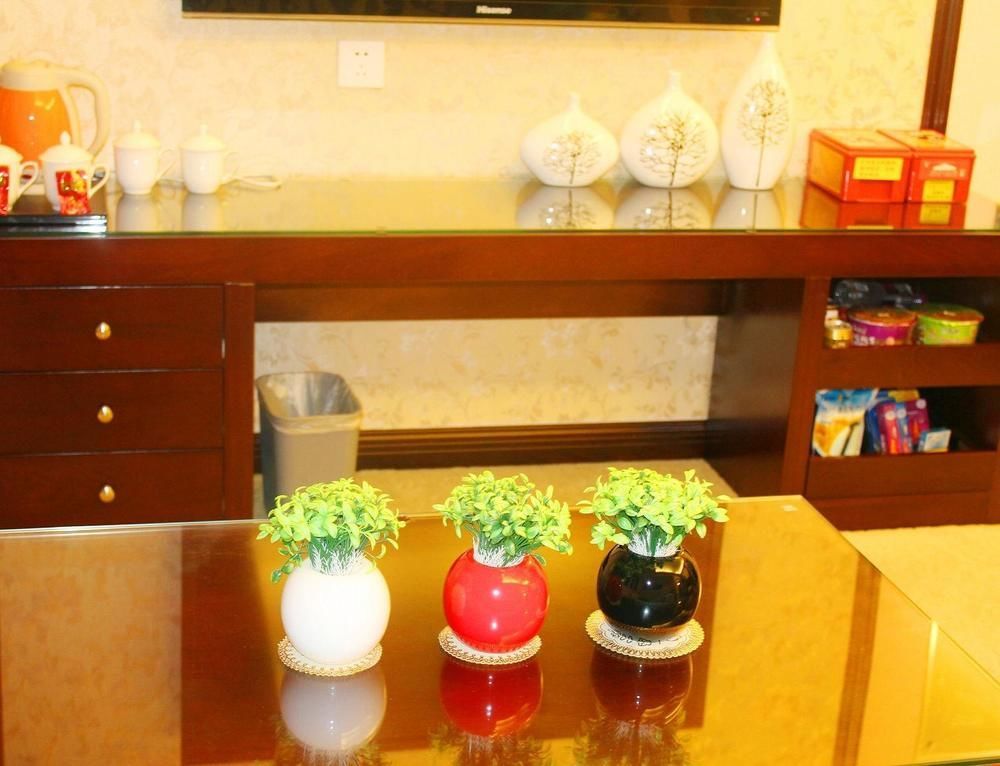Chengdu Ronghome Hotel Thành Đô Ngoại thất bức ảnh