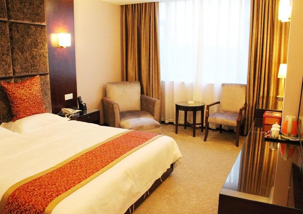 Chengdu Ronghome Hotel Thành Đô Ngoại thất bức ảnh