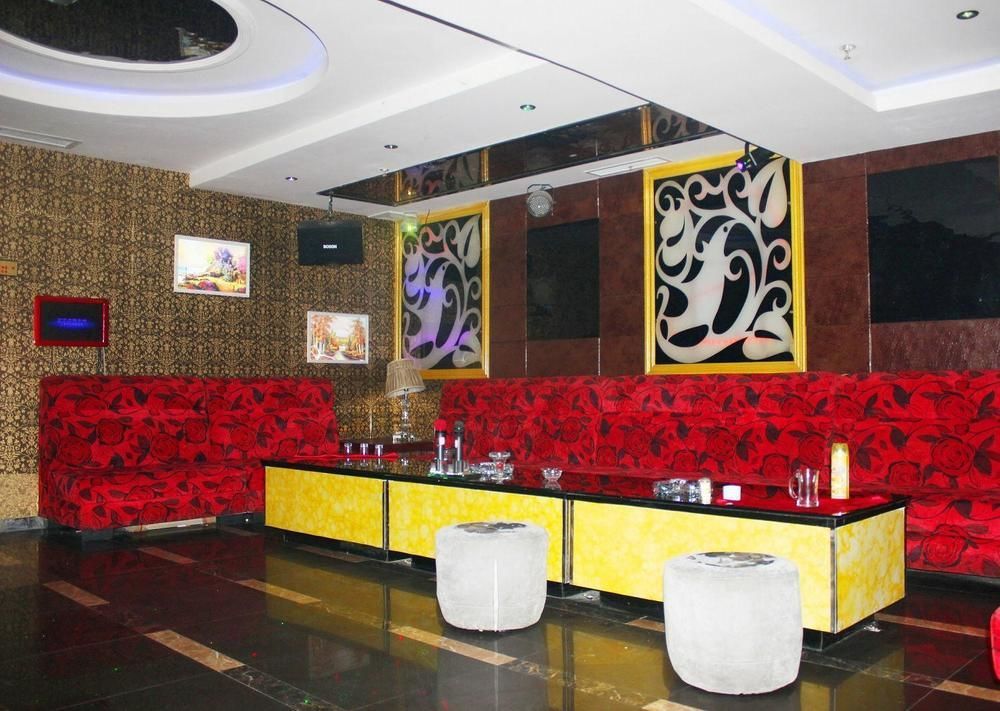 Chengdu Ronghome Hotel Thành Đô Ngoại thất bức ảnh